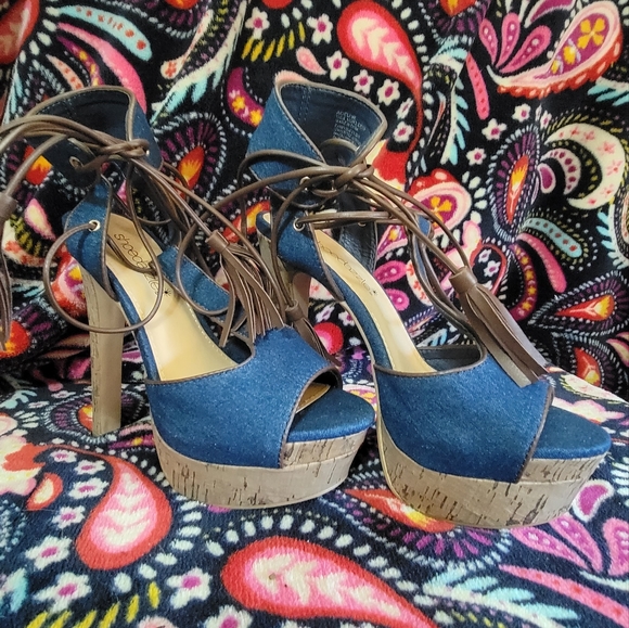 Shoe Dazzle Shoes - Adeline Shoe Dazzle Heels